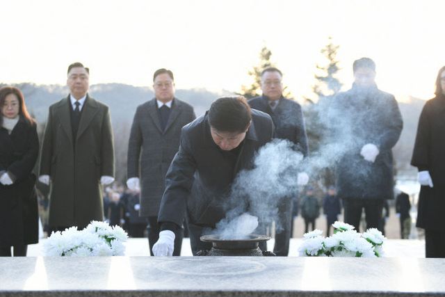 1_신년현충탑참배