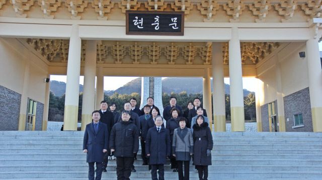 ★ [관련사진]현충원 참배3_최종