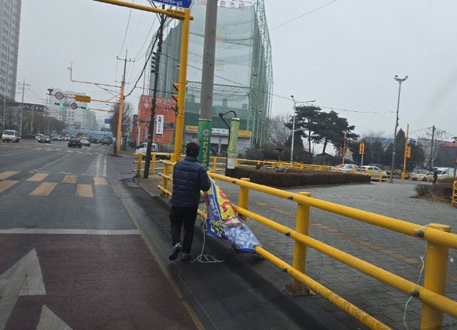 2-1 참고사진 (불법 광고물 정비 예시)