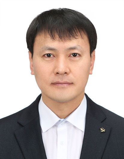 김성욱 증명사진