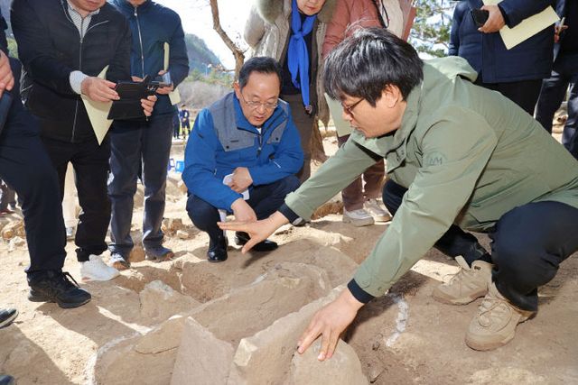 23-읍호리 고인돌군 현장보고회 (1)