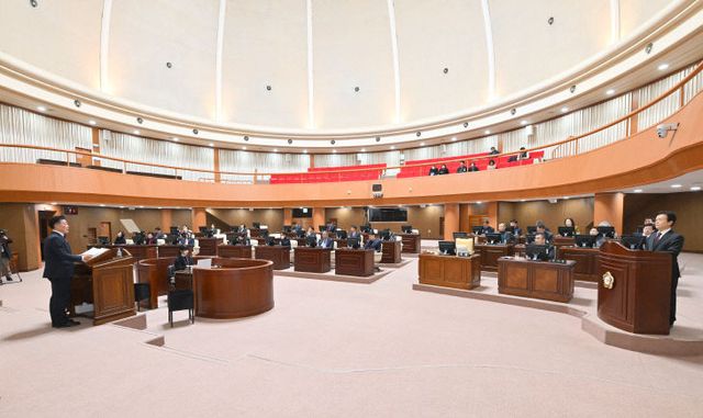 제271회 임시회 시정질문 현장