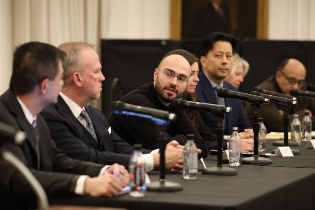 첨부3.발언하는 구글 딥마인드 AI 정책 리드 세바스티앙 크리어