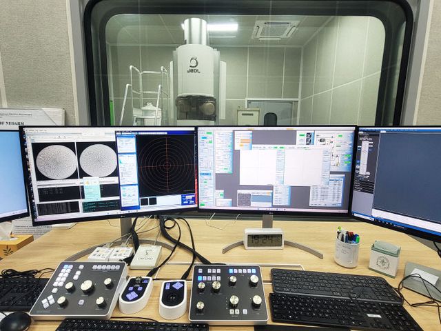 부산대 수차보정 투과전자현미경(Cs-TEM)3