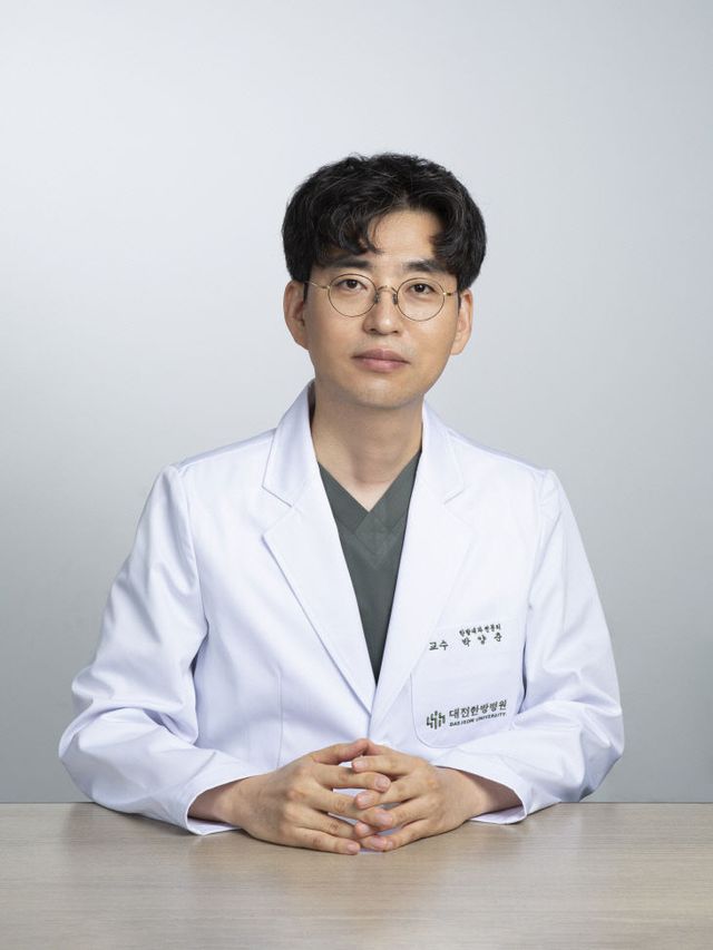 1. 박양춘 병원장