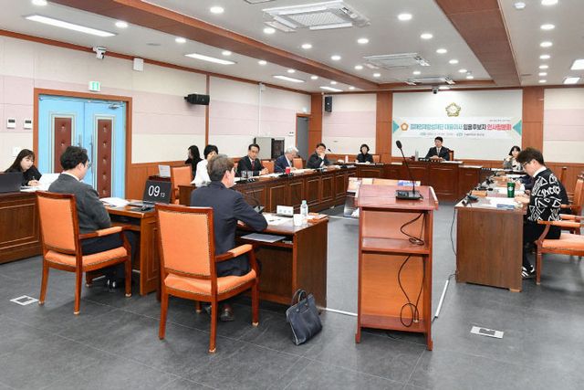 김해시의회, 지난 27일 김해인재양성재진