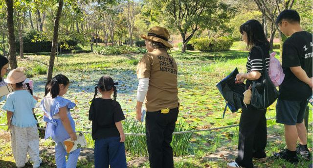 자료사진_호수생태원 해설