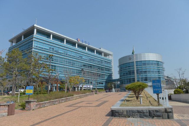 동구청사 전경사진