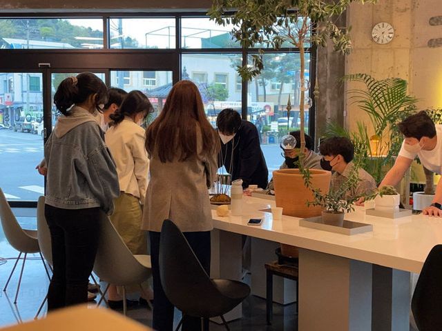 본소득으로 커피를 배운다)