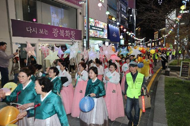 보도(0506)부산 중구, 2026년 광복로 연등문화제 개최