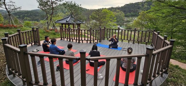 함