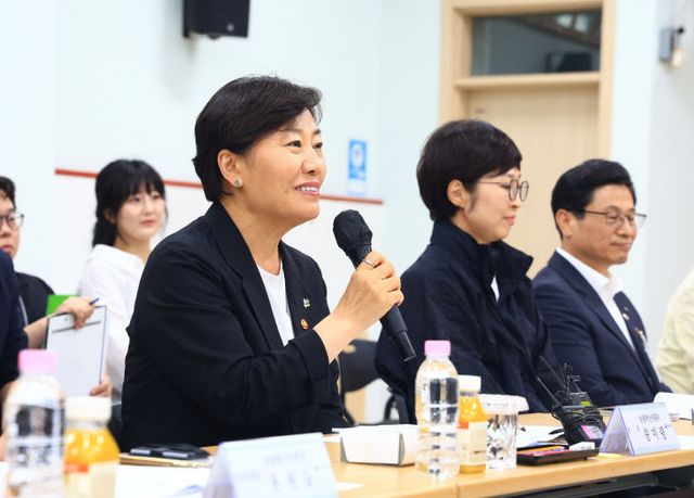 사진 4