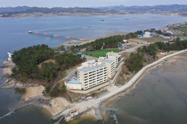 함