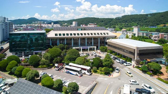 통영시청 전경 여름
