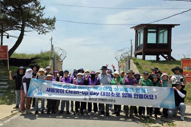 욕장 해양쓰레기 5톤 수거)