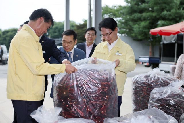 심덕섭 고창군수, 건고추 장터 현장방문(4)