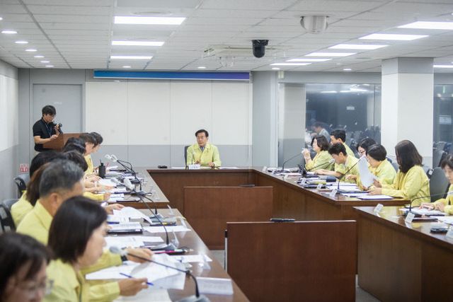 재난안전대책본부 회의 개최 2