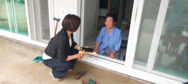 김애숙 공음면장, 취약계층(수급자세대) 가정방문