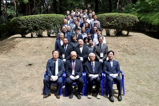 우장춘 서거 67주기 묘지 참배 (1)