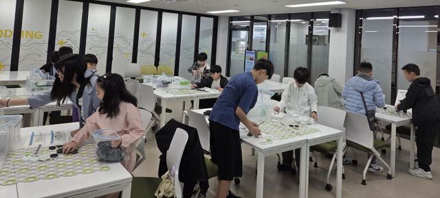 3. 울산 지역 학생들이 5월 3일 울산수학문화관다