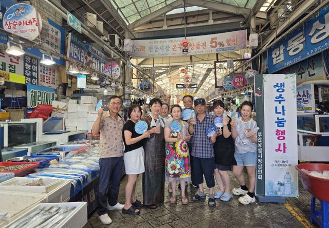 폭염 대응 얼음생수·부채 나눔 행사 실시