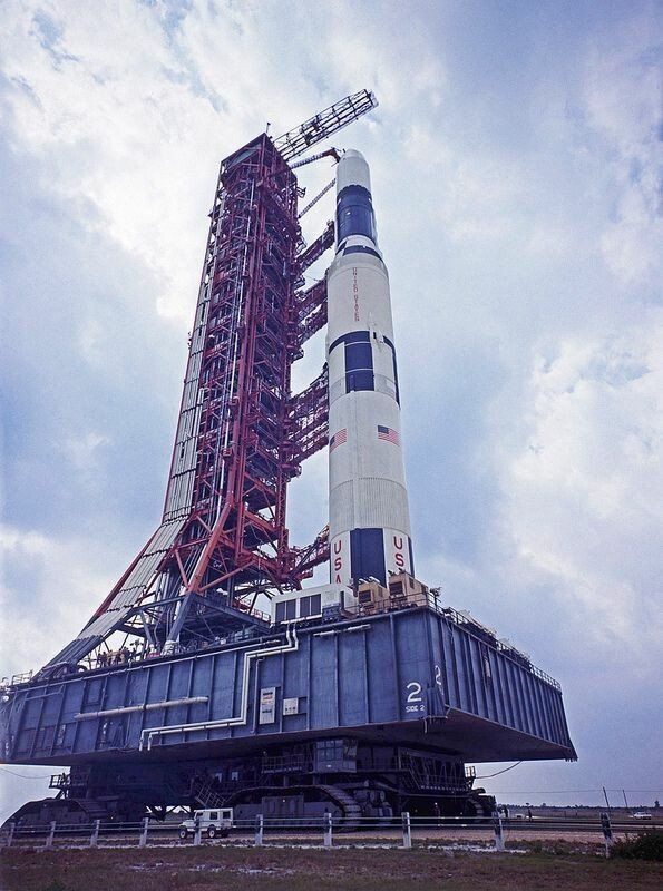 e0ce19d1368d8998717a0112d9db3dd0.jpg 인류가 만든 거대한 탈것들