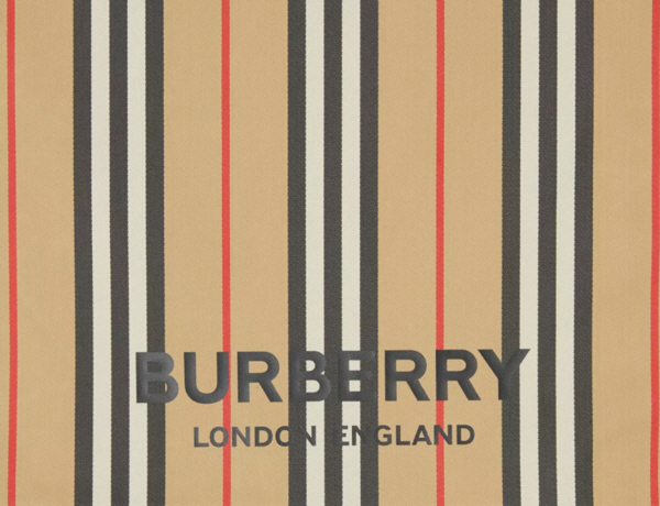 버버리 체크 무늬 빼세요…전국 200여개 학교 교복 변경 불똥 - 최신글 모아보기 - 울프코리아 WOLFKOREA