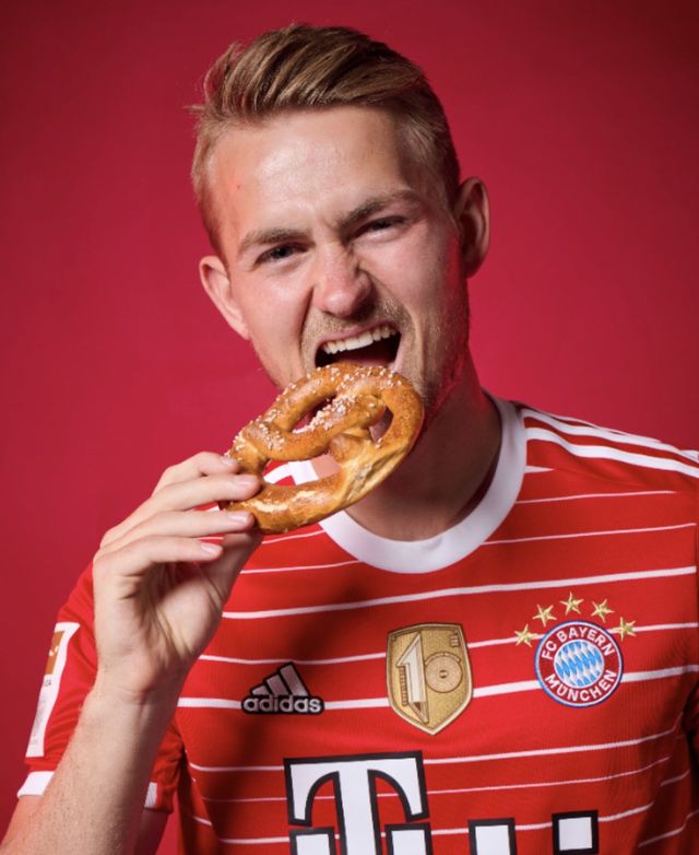 아니 이 새끼 사왔는데 보먹되한테 2골 실화냐