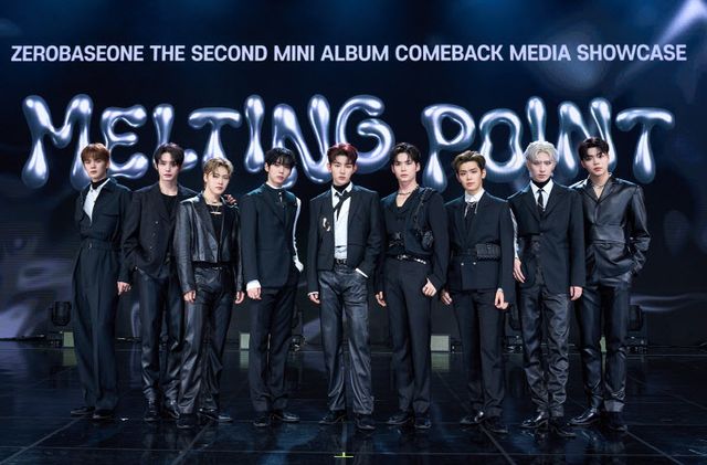 [웨이크원] ZEROBASEONE_MELTING POINT_쇼케이스 포토월 (1)