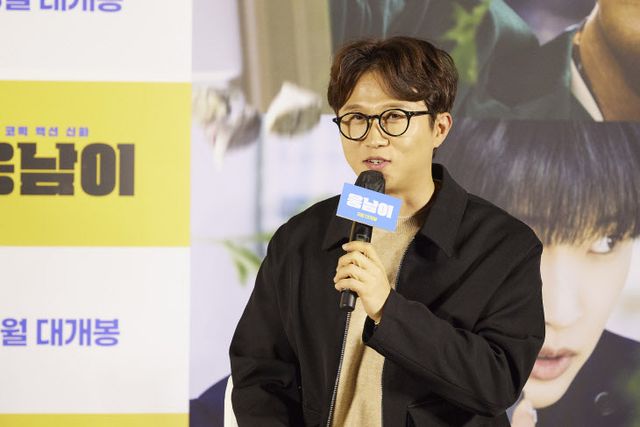 질문에 답하는 박성광 감독