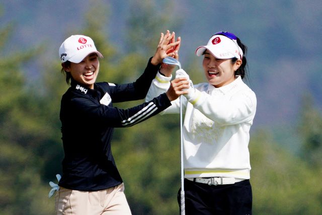 롯데 이소영, 황유민