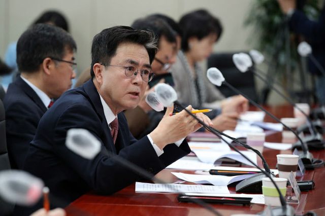 충남도 실국원장회의 장면