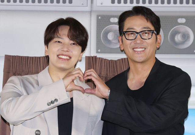 하정우-여진구 '조종사와 테러범'