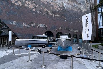 요트팝업 갤러리아 광교 정문