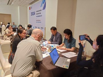 현지바이어 상담