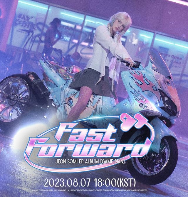 사진=더블랙레이블 인스타그램