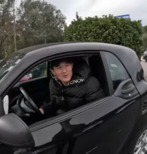 유튜브 '코멧킴'