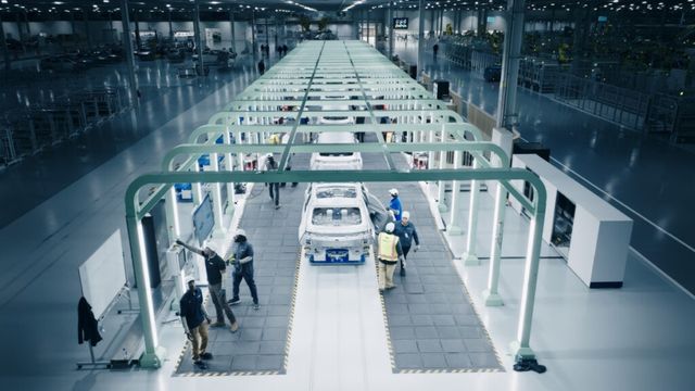 Auto exports to the US plummet (4)