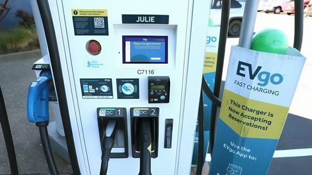 Hacking an electric car charger (4)