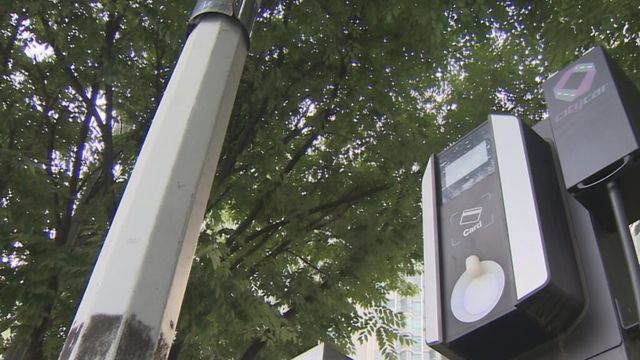 Hacking an electric car charger (5)