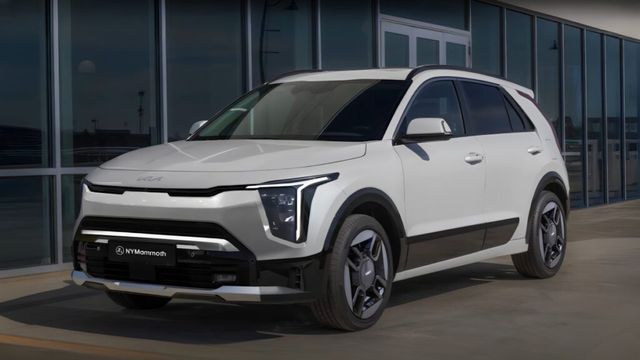 Kia New Niro Projection (6)