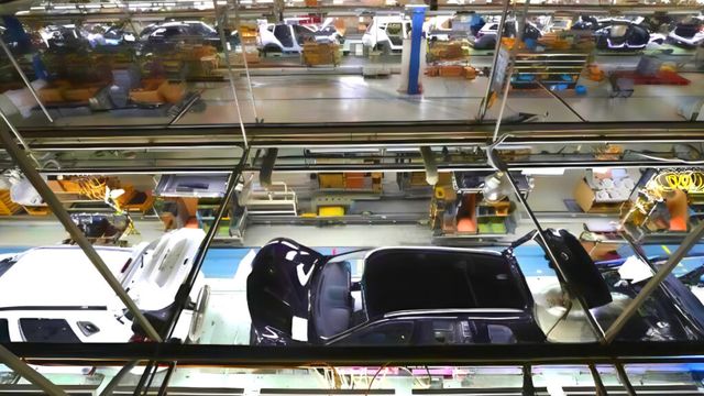 The auto parts industry crisis