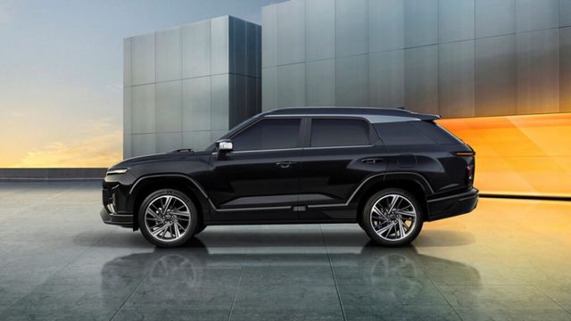 KGM Actyon Hybrid Launched (3)