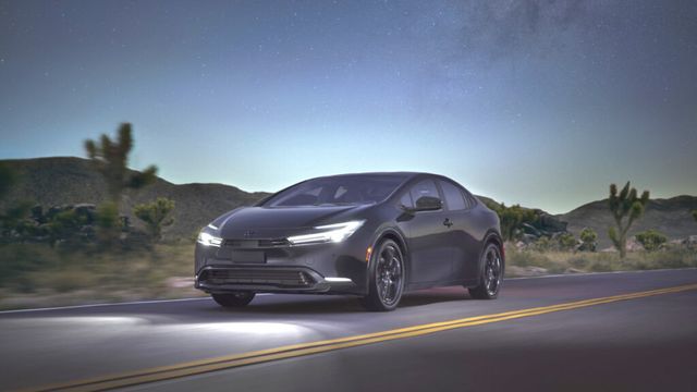 Prius Nightshade Edition (2)