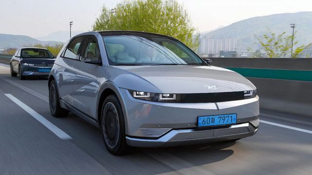 2025 Car of the Year EV3 (3)