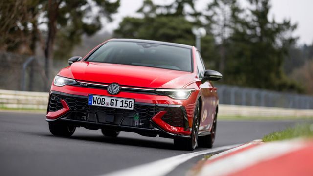 Golf GTI Edition 50 Unveiled (3)