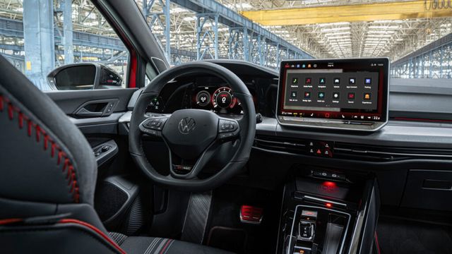 Golf GTI Edition 50 Unveiled (5)