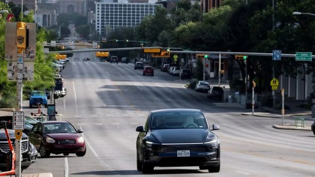 Tesla robotictaxi controversy (7)