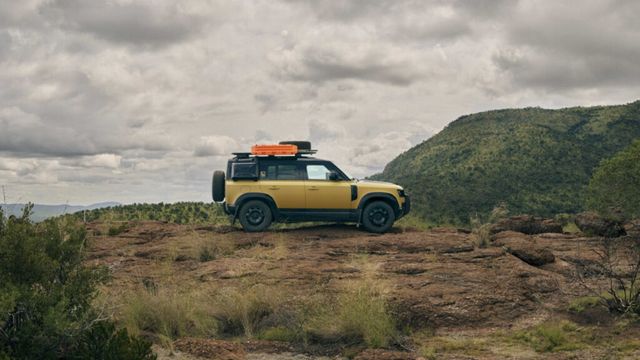 Defender Trophy Edition (4)