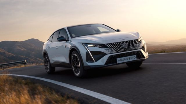 Peugeot 408 Smart Hybrid (2)
